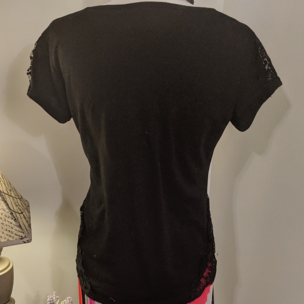 🔥 3/$25 Amang NY Black Tee with Lace Accents - Picture 2 of 5